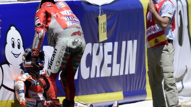 Pebalap Ducati, Jorge Lorenzo, enggan menyalahkan Dani Pedrosa terkait insiden tabrakan pada balapan MotoGP Spanyol di Sirkuit Jerez, Minggu (6/5).