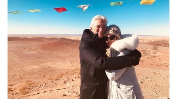 KABAR TERBARU RICHARD GERE