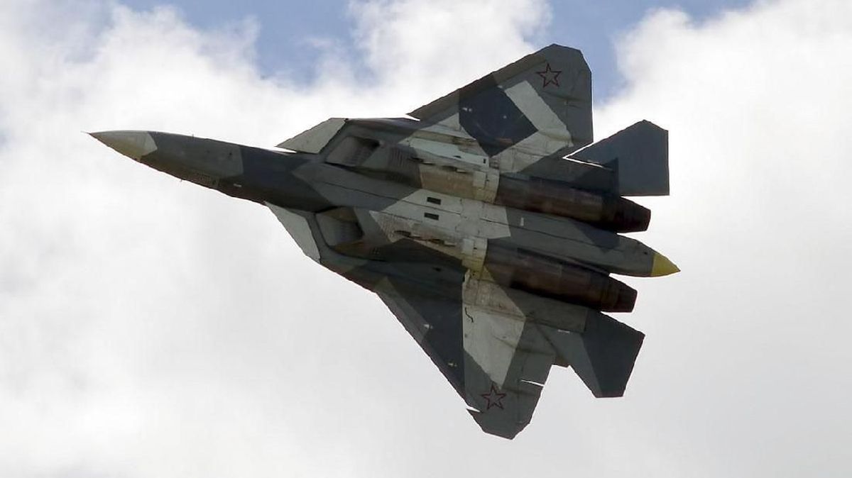 Jet Tempur Siluman Rusia Su-57 Jatuh di Oblast Moskow, Pilot Selamat
