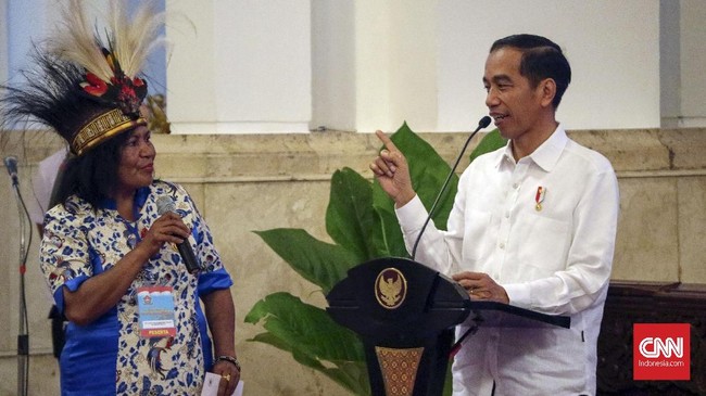 Presiden Joko Widodo terkejut mengetahui di Memberano, Papua terdapat 2.000 nelayan penangkap ikan dan buaya dan 80 persen dari mereka merupakan perempuan.