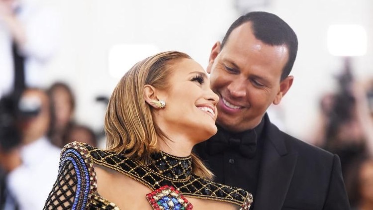 Alex Rodriguez melakukan hal romantis di ulang tahun Jennifer Lopez. Wah, seperti apa ya?