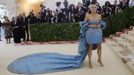 FOTO: Wanita-wanita Seksi di Met Gala 2018
