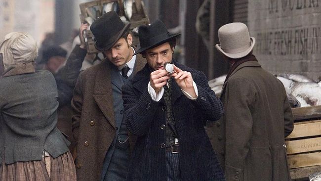 Kisah detektif Sherlock Holmes dipastikan akan berlanjut. Warner Bros. mengonfirmasi bahwa film 'Sherlock Holmes 3' bakal dirilis pada 25 Desember 2020.