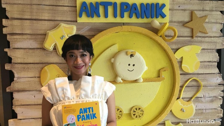 Cerita Istri Indra Birowo yang Selalu Panik Saat Hamil Istri Indra Birowo mengenang masa-masa hamil yang selalu bikin panik.