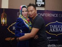 Rayakan Maulid Nabi, Luna Maya Tampil Menawan Dengan Hijab 