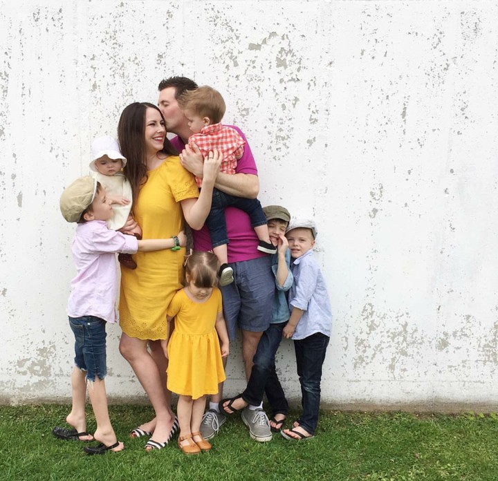 Begini Keseruan Keluarga dengan 7 Anak