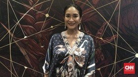Happy Salma Melahirkan Anak Kedua