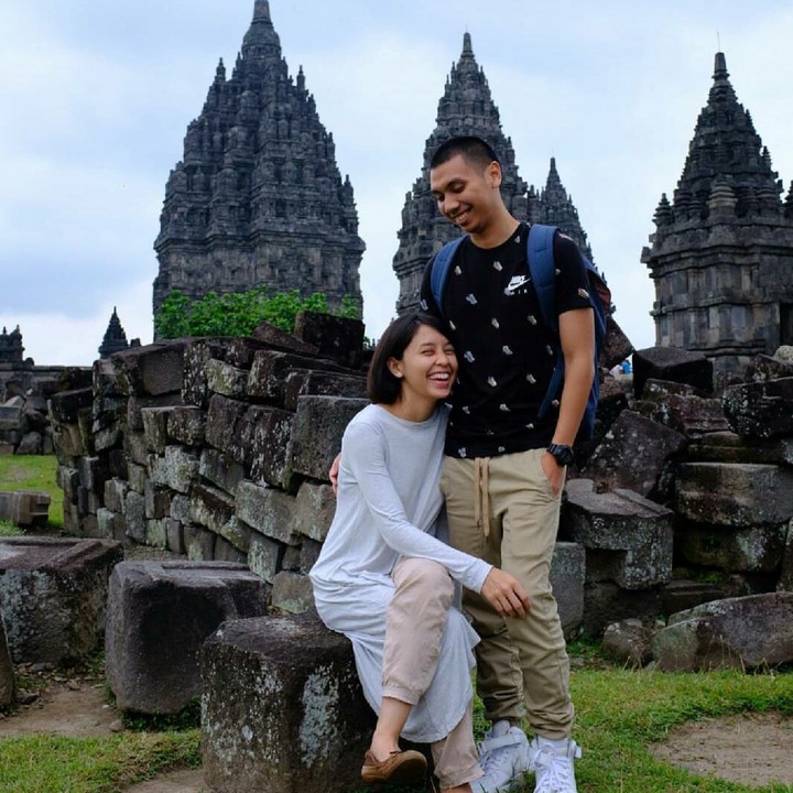 <p>Rayi Putra Rahardjo atau yang akrab disapa Rayi 'RAN' menikah dengan sang istri, Dila, pada Desember 2011. (Foto: Instagram/dilahadju)26)</p>