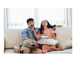 Tarra & Gya Bagi Momen Manis Bareng GrabFood Sambil Ditantang Mukbang