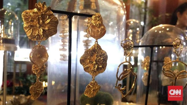Kecintaan Happy Salma dan Dwi Sri Luce Rusna pada Bali membuat mereka memboyong Ubud dalam koleksi perhiasan terbarunya di Tulola Jewelry.