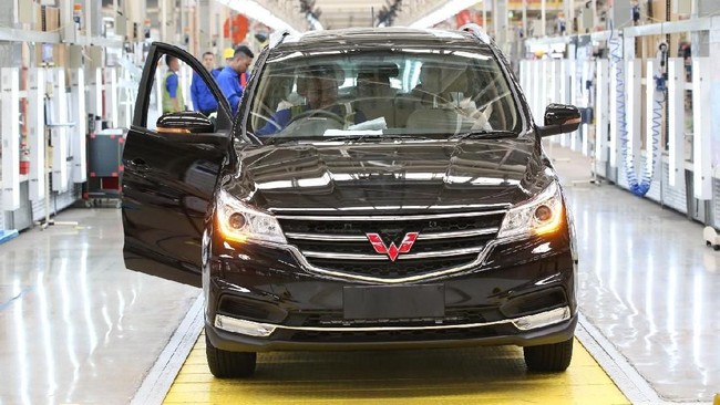 Pada tahun lalu ada tujuh merek yang diberikan diskon PPnBM, yaitu enam merek Jepang dan satu merek China, Wuling.