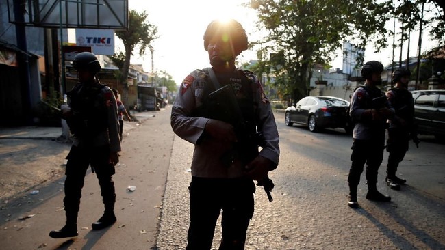 Jenazah lima anggota polisi yang tewas saat kerusuhan Mako Brimob sudah dibawa pihak keluarga masing-masing dari RS Polri Polri, Kramat Jati.