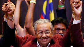 Kemenangan Mahathir Disebut Kemunduran Demokrasi Malaysia