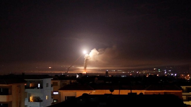 Militer Israel menyerang Suriah setelah Iran menggempur pos-pos militer Israel di Datarang Tinggi Golan yang diduduki oleh Israel.