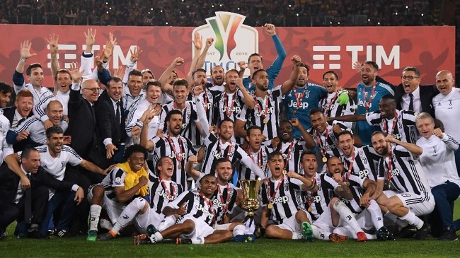 FOTO: Donnarumma Blunder, Juventus Juara Coppa Italia 2018