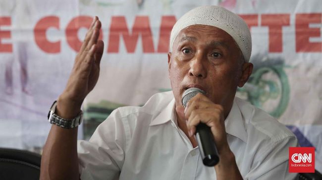 Pengacara Tak Tahu Terduga Teroris Condet Ikut Sidang Rizieq Foto terduga teroris yang ditangkap di Condet, Jakarta Timur, beredar. Foto itu memperlihatkan dia berada di PN Jaktim saat sidang Rizieq Shihab berlangsung.