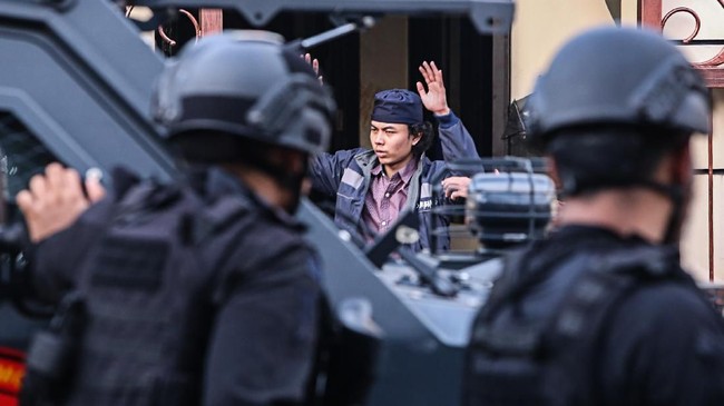 Mantan terpidana kasus terorisme Yudi Zulfachri mengatakan doktrin rasa kebencian dan permusuhan ditanamkan kepada pelaku teror sebagai bukti keimanan.