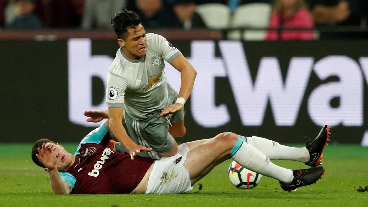 FOTO: Keributan Pogba vs Noble Warnai Hasil Imbang Man United