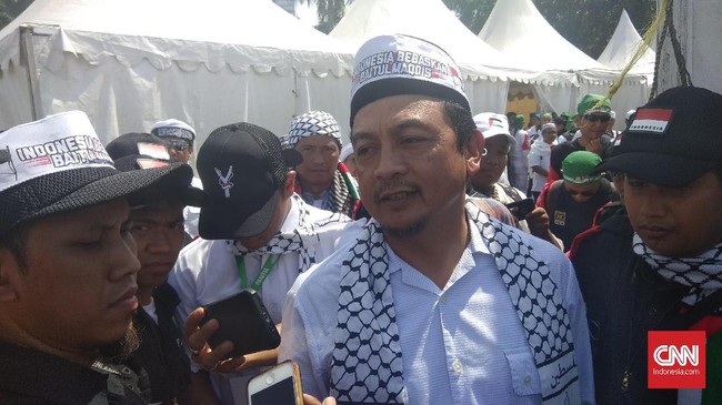 GNPF Ulama sudah melakukan pertemuan dengan sejumlah pejabat terkait masalah Palestina, namun belum memikirkan akan menemui Presiden Jokowi.