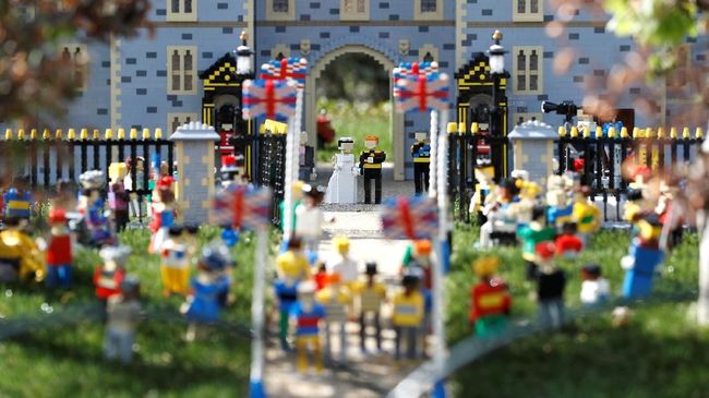 Jika memiliki dana sekitar US245 juta (sekitar Rp3,4 triliun), Anda mungkin bisa menjadi pemilik baru Legoland Malaysia.