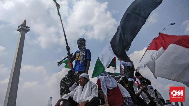 Sandi telah memerintahkan hampur separuh kekuatan Satpol PP untuk membantu mengamankan aksi 115 di Monas.