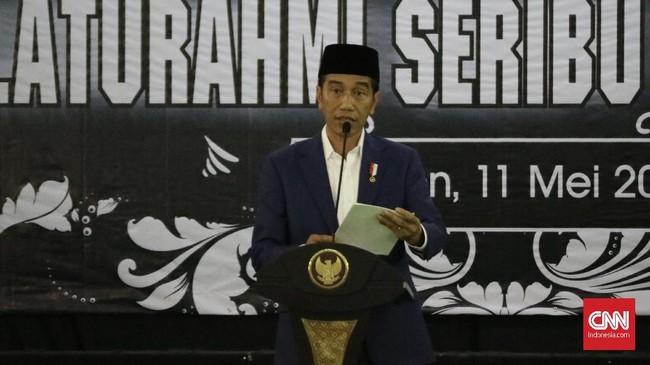 Janji itu disampaikan Jokowi ketika silaturahmi dengan 1.000 ulama se-Banten sekaligus memperingati harilahirnya Yayasan Al-Khairiah Citangkil ke-93.