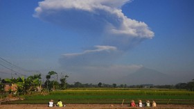 FOTO: Letusan Mengejutkan Gunung Merapi