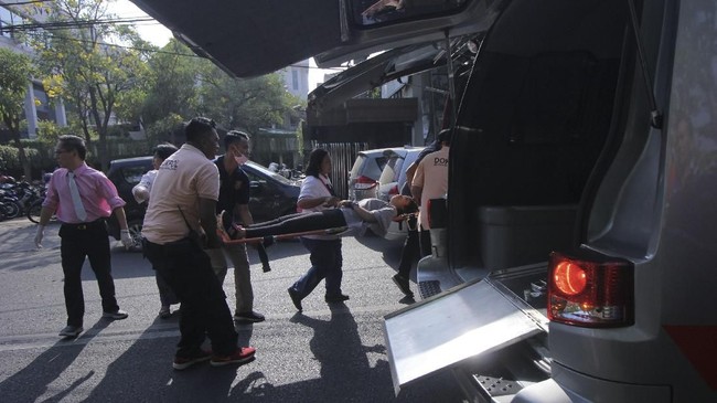 ISIS menyatakan mereka mengklaim serangan menewaskan sebelas orang itu melalui kantor berita mereka, Amaq Newws Agency.