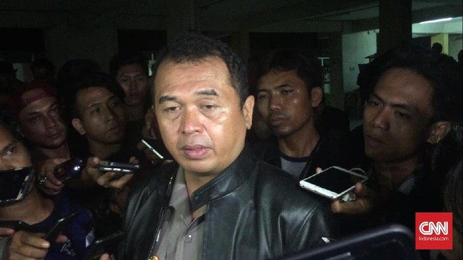 Kepolisian menyita tiga bom aktif dari kamar yang menjadi sumber ledakan di Rusunawa Wonocolo, Sidoarjo.