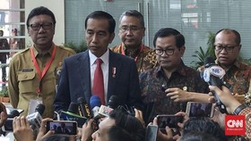 Jokowi: Bom Surabaya Tindakan Pengecut
