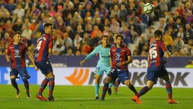Busquets: Gagal Pertahankan Rekor Tak Nodai Barcelona