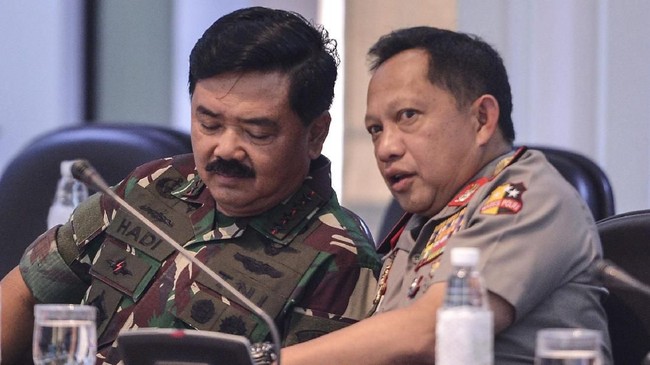 Kapolri Tito Karnavian menyebut sejauh ini tidak ada lonjakan volume kendaraan alias puncak arus mudik pada musim liburan 2019.