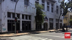 Imbas Bom, Sejumlah Gedung di Jalan Veteran Surabaya Tutup