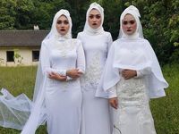 Foto: Viral Hijab Pocong Untuk Pernikahan, Berani Pakai?