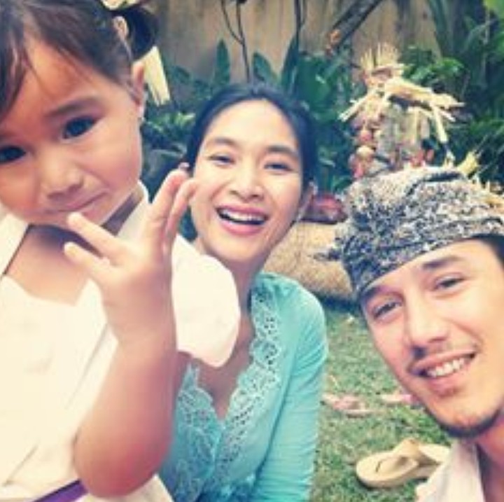 <p>Hi-hi, lucu nih ekspresi Kinan. (Foto: Instagram @tjokgus)</p>