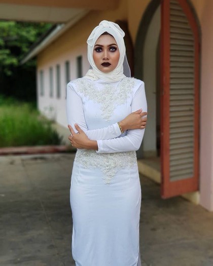 Foto: Viral Hijab Pocong Untuk Pernikahan, Berani Pakai?