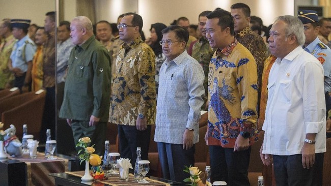 Wakil Presiden Jusuf Kalla menyoroti dua hal penting jelang pelaksanaan Asian Games 2018 di Jakarta-Palembang yang akan dimulai 18 Agustus mendatang.