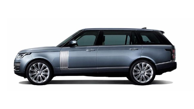 Sebelum diputuskan batal, mobil dinas Gubernur Kaltim, Range Rover 3.0 LWB Autobiography PHEV, masih menggunakan pelat nomor Jakarta.