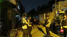 VIDEO: Terduga Teroris Tandes Bekerja sebagai Tukang Kue