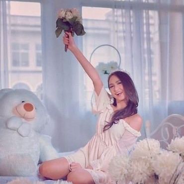 Kabar Bahagia, Stefi Eks JKT 48 Akan Segera Menikah dengan Pria Jepang