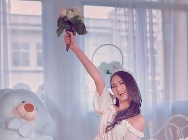 Kabar Bahagia, Stefi Eks JKT 48 Akan Segera Menikah dengan Pria Jepang