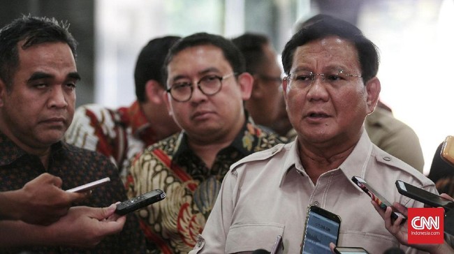 Sekjen Gerindra Ahmad Muzani mengklaim Ketum Prabowo Subianto digandrungi milenial, Sekjen PDIP Hasto Kristiyanto menyindir pihak yang terburu-buru soal capres.