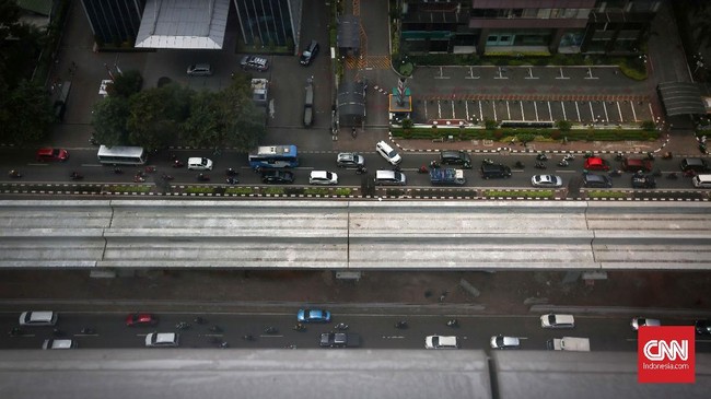 Ratu Prabu menyebut terdapat tujuh investor asing yang berminat membangun proyek LRT Jabodetabek besutan perseroan dengan investasi mencapai Rp415 triliun.