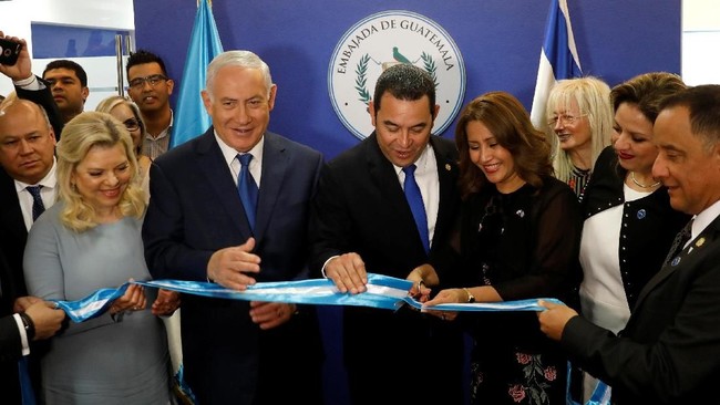 Guatemala meresmikan pembukaan kedutaan besarnya untuk Israel di Yerusalem, Rabu (16/5), mengikuti jejak Amerika Serikat pada awal pekan ini.