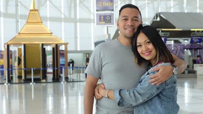 Potret Nola dan Baldy