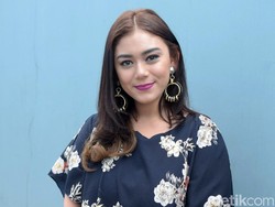 10 Fakta Gugatan Cerai Thalita Latief ke Dennis Rizky
