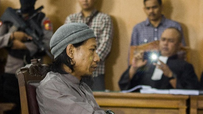 Jaksa Agung M Prasetyo menilai tuntutan mati terhadap Aman Abdurrahman sudah sesuai karena dia mengerahkan anak buah melakukan teror yang bahayakan kemanusiaan.