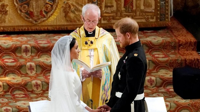 4 Gaun Pengantin Selebriti dengan Veil Terpanjang! Ada yang Mencapai 22 Meter 4 Gaun Pengantin Selebriti dengan Veil Terpanjang! Ada yang Mencapai 22 Meter