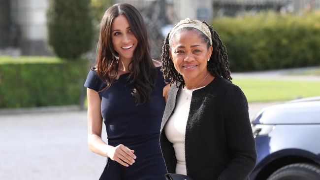 Di tengah keriuhan persiapan persalinan dan rumah baru, Meghan Markle merasa amat bahagia dan terbantu dengan kedatangan ibunya, Doria Ragland.