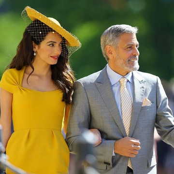 Inspirasi Gaya Vintage Ala Amal Clooney, Pengacara dan Aktivis HAM yang Fashionable